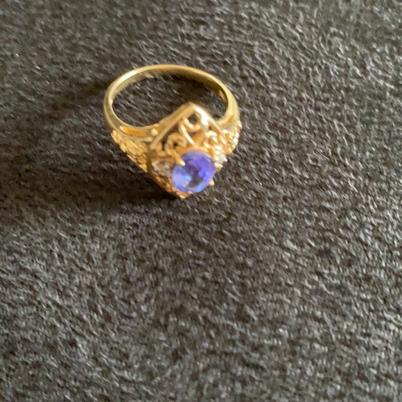 Jewelry - 10k Tanzanite Ring